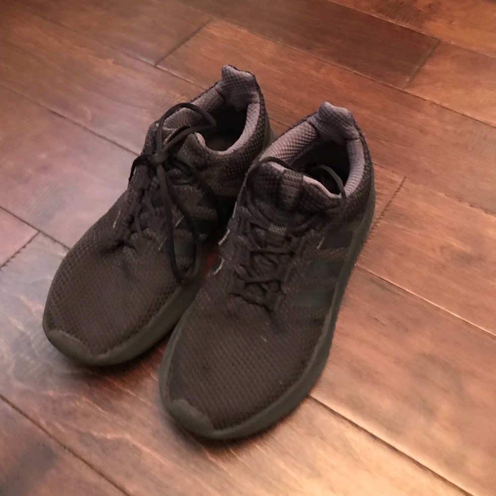 Adidas tennis shoes